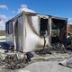 FOTO: Kdo je zažgal romski vrtec v Dobruški vasi?