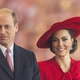 "Mislila sta, da imata vsaj še nekaj let": Princa Williama in Kate Middleton "močno vznemirja" možnost, da se bosta povzpela na prestol
