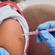 Končno znano, kako dolgo nas cepiva ščitijo pred okužbo