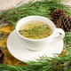 Pripravite si koristen čaj iz borovih iglic