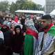 Skrajneži v Ljubljani zahtevali izbris Izraela in vzklikali “Alah Akbar”