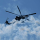 Video: V strmoglavljenju vojaškega helikopterja umrlo 9 vojakov