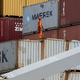 Upad dobička za Maersk zaradi napadov na Rdečem morju