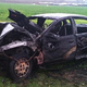 V nesreči pri Umagu povsem zgorel avto slovenske registracije, štiričlanska družina na srečo ostala nepoškodovana